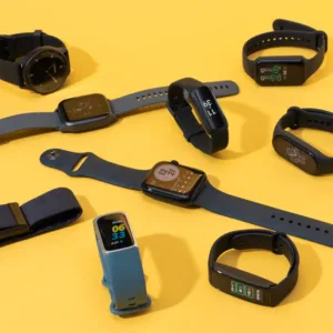 Smartwatch / Fitness Band (connected accessory)